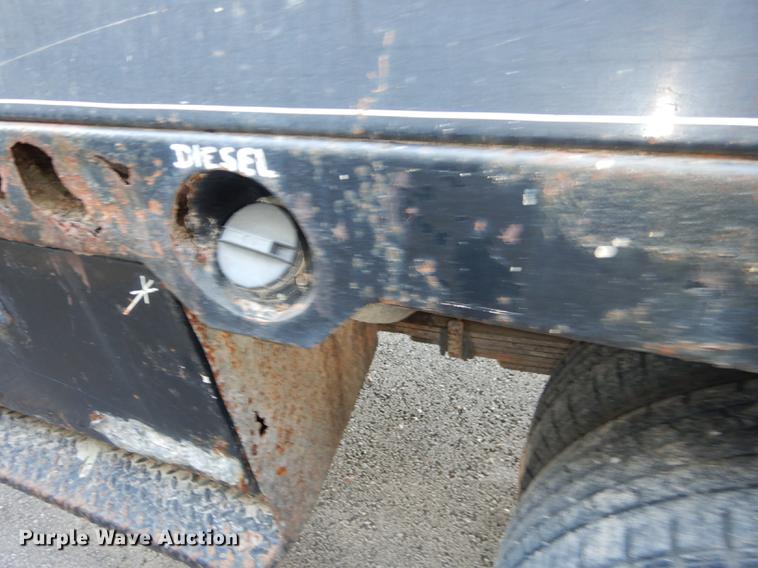 image for item K5759 1998 Chevrolet Cheyenne 3500 flatbed pickup truck