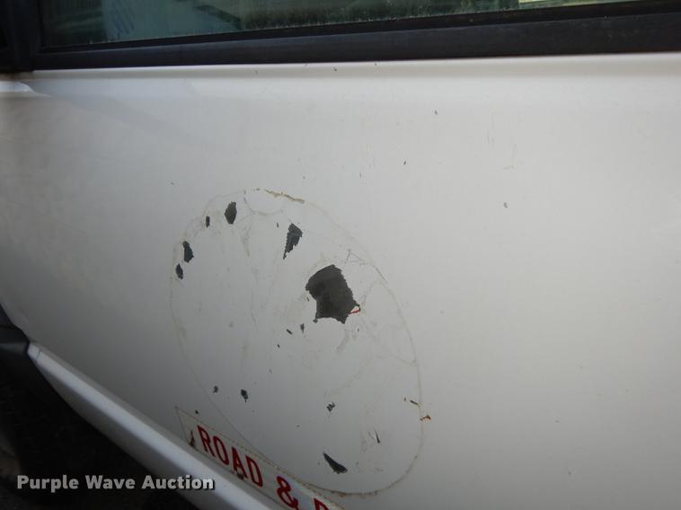 image for item K5759 1998 Chevrolet Cheyenne 3500 flatbed pickup truck