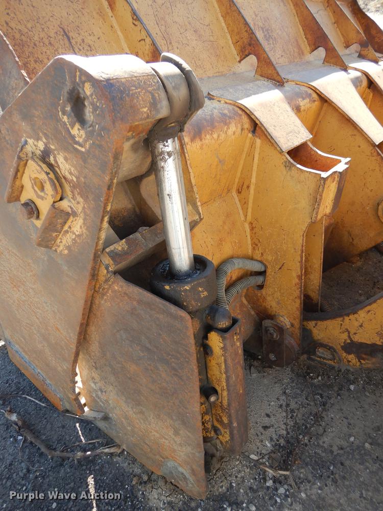 image for item K5760 1992 Caterpillar 953 track loader