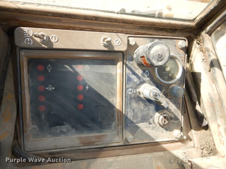 image for item K5760 1992 Caterpillar 953 track loader