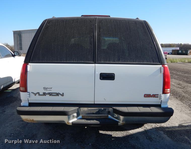image for item K5761 1999 GMC Yukon 1500 SLE SUV