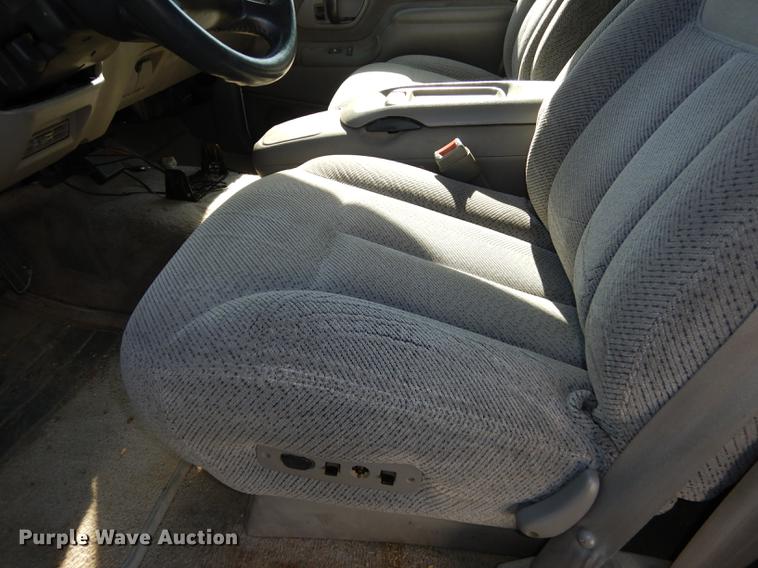 image for item K5761 1999 GMC Yukon 1500 SLE SUV
