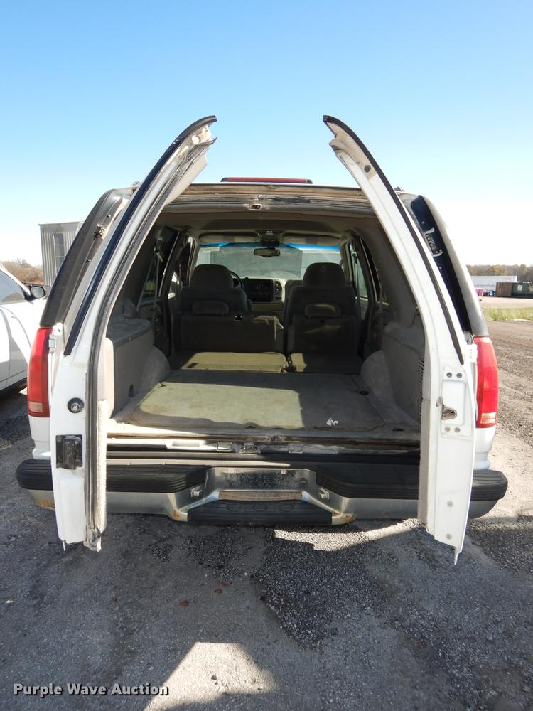 image for item K5761 1999 GMC Yukon 1500 SLE SUV