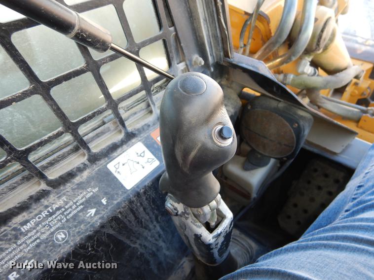 image for item K5776 2006 John Deere CT332 skid steer