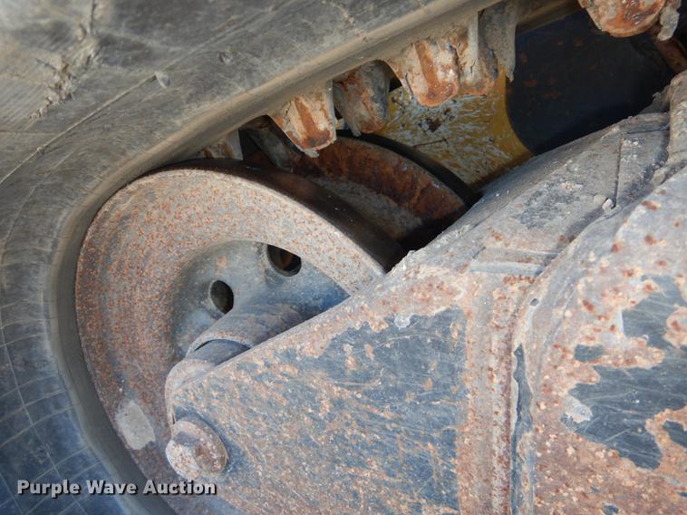 image for item K5776 2006 John Deere CT332 skid steer