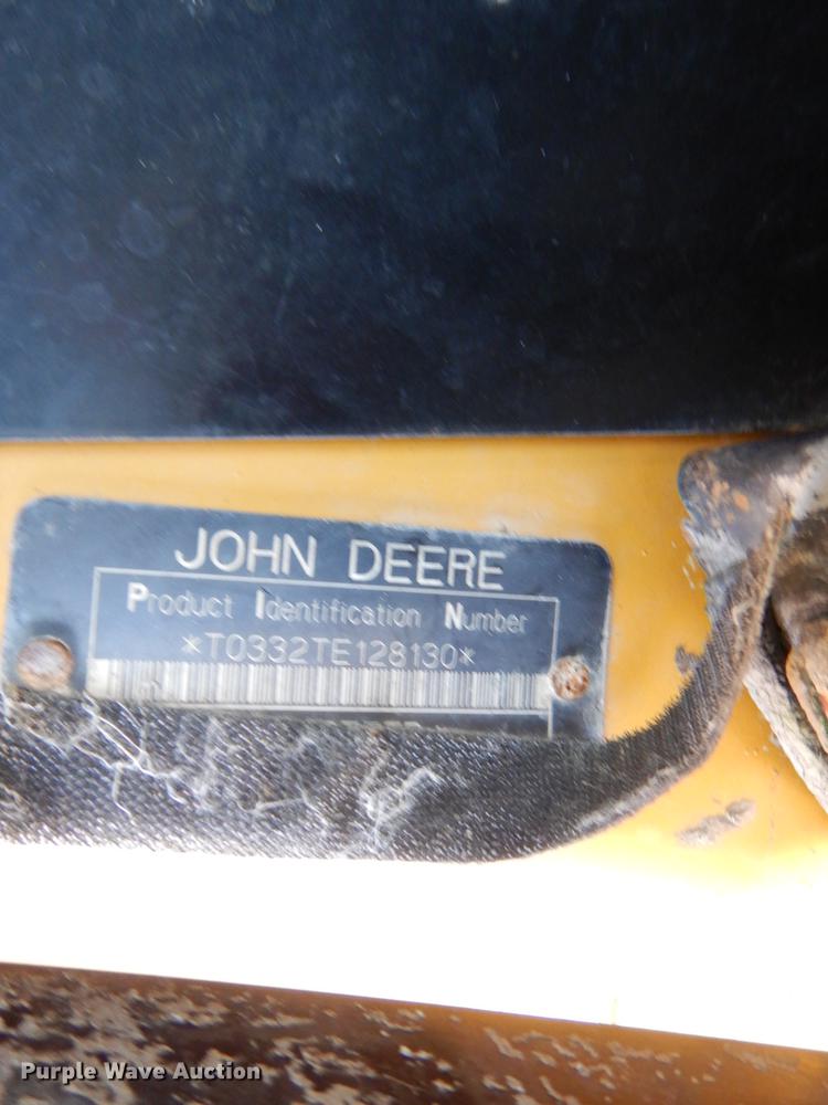 image for item K5776 2006 John Deere CT332 skid steer