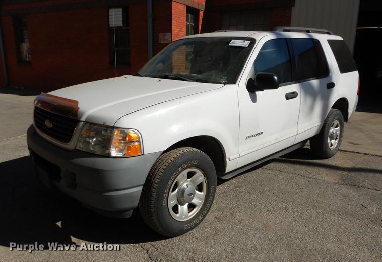 image for item K5824 2002 Ford Explorer SUV