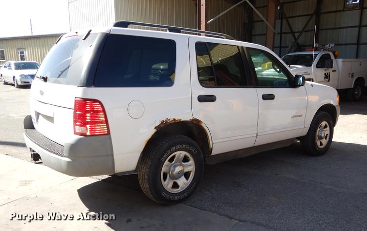 image for item K5824 2002 Ford Explorer SUV