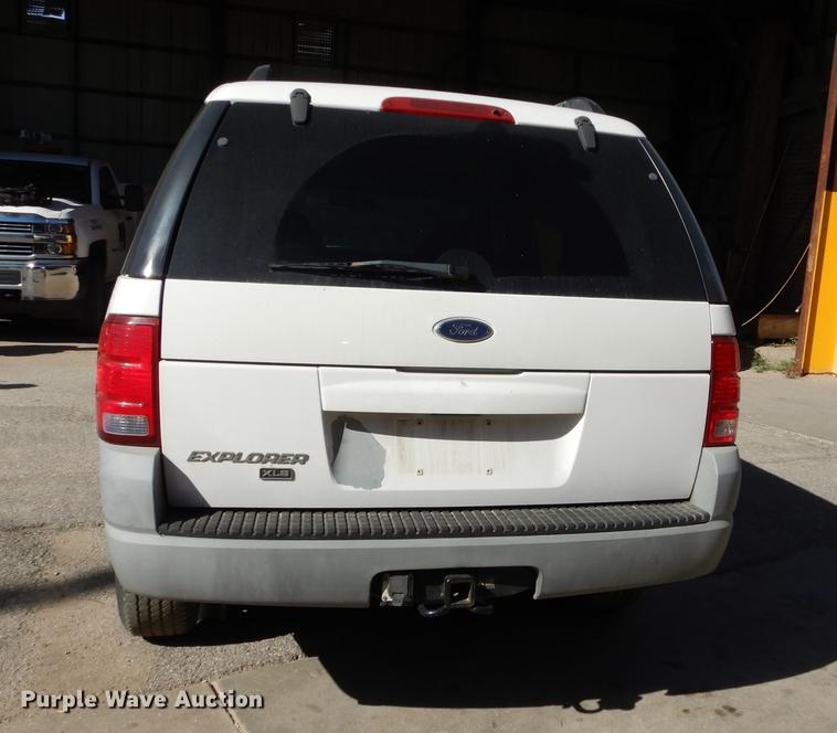 image for item K5824 2002 Ford Explorer SUV
