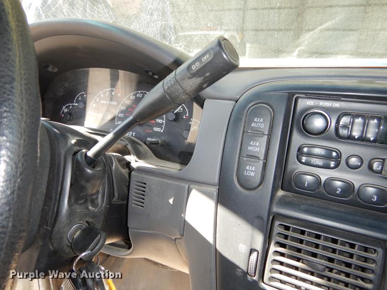 image for item K5824 2002 Ford Explorer SUV