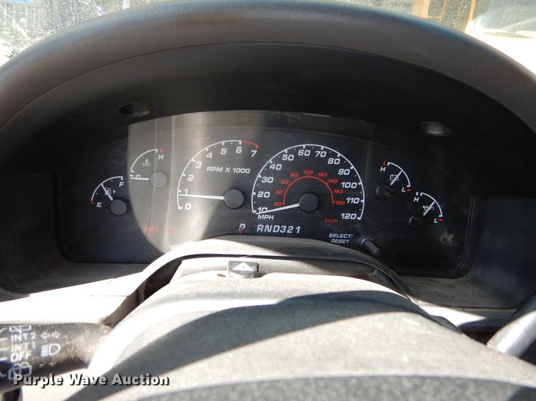 image for item K5824 2002 Ford Explorer SUV