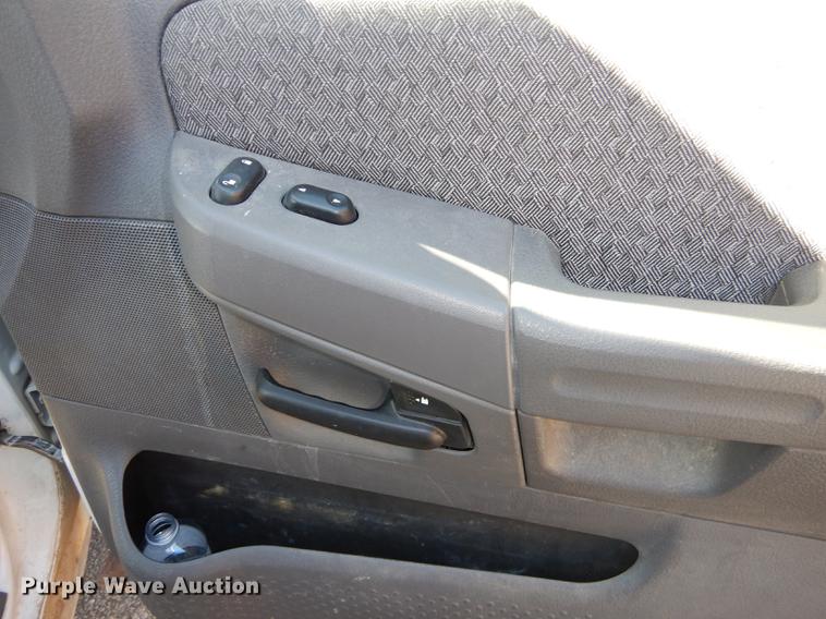 image for item K5824 2002 Ford Explorer SUV