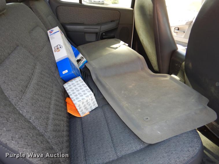image for item K5824 2002 Ford Explorer SUV