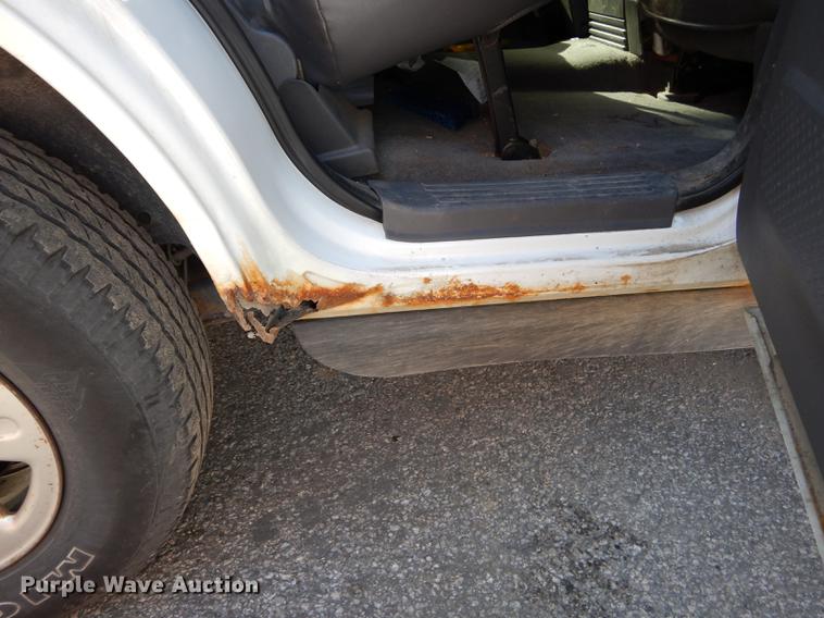 image for item K5824 2002 Ford Explorer SUV