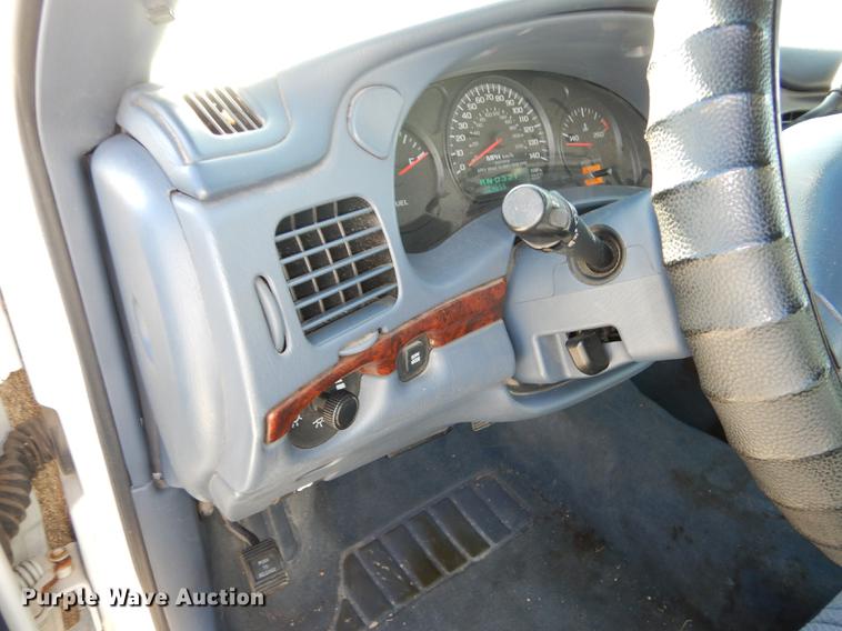 image for item K5827 2002 Chevrolet Impala