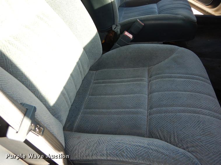 image for item K5827 2002 Chevrolet Impala