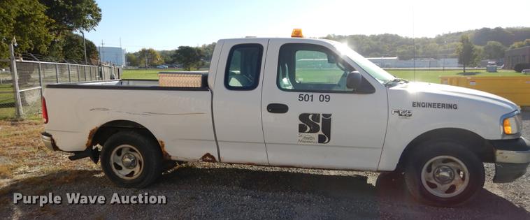 image for item K5829 2000 Ford F150 XL SuperCab pickup truck