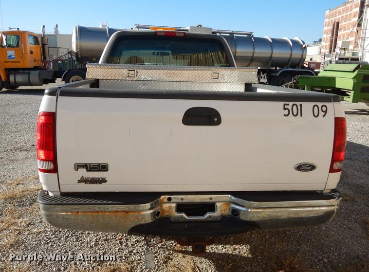 image for item K5829 2000 Ford F150 XL SuperCab pickup truck