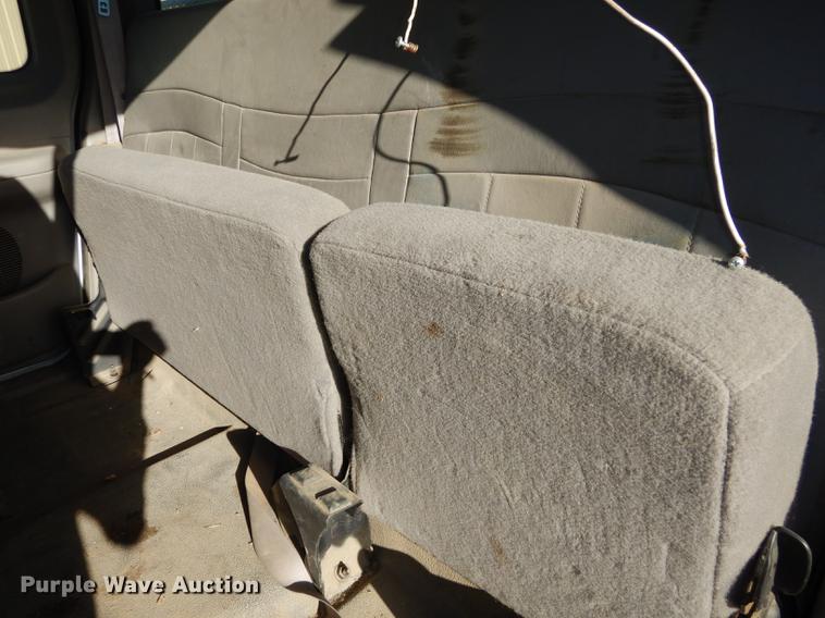 image for item K5829 2000 Ford F150 XL SuperCab pickup truck