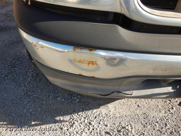 image for item K5829 2000 Ford F150 XL SuperCab pickup truck