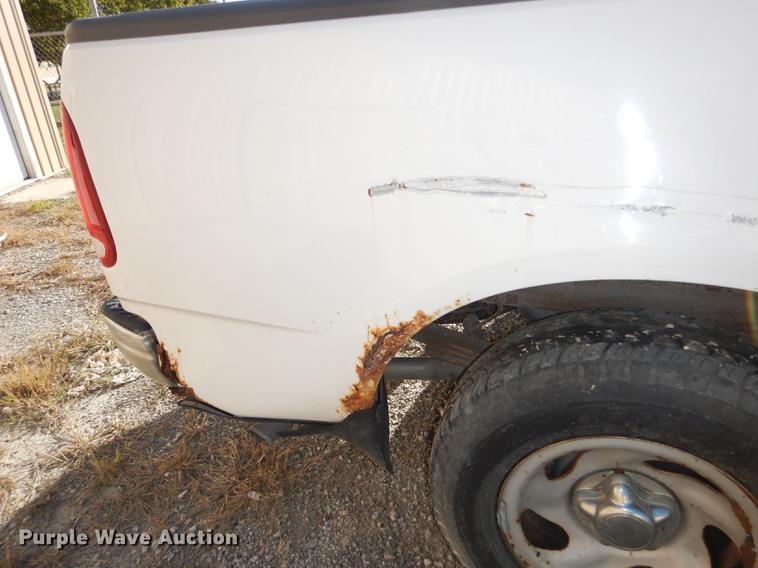 image for item K5829 2000 Ford F150 XL SuperCab pickup truck