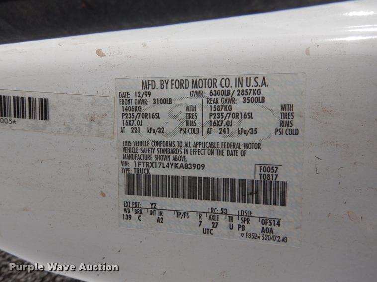 image for item K5829 2000 Ford F150 XL SuperCab pickup truck