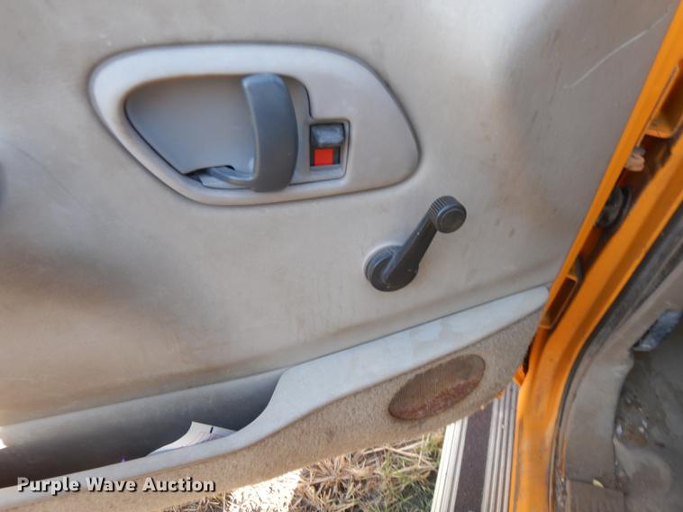 image for item K5830 1998 Chevrolet Cheyenne 2500 utility bed pickup truck