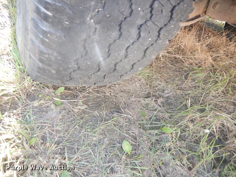 image for item K5830 1998 Chevrolet Cheyenne 2500 utility bed pickup truck