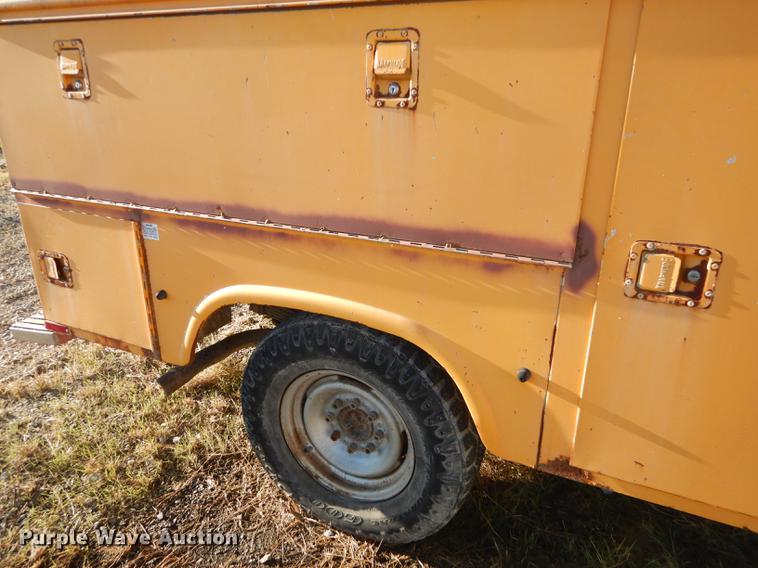 image for item K5830 1998 Chevrolet Cheyenne 2500 utility bed pickup truck