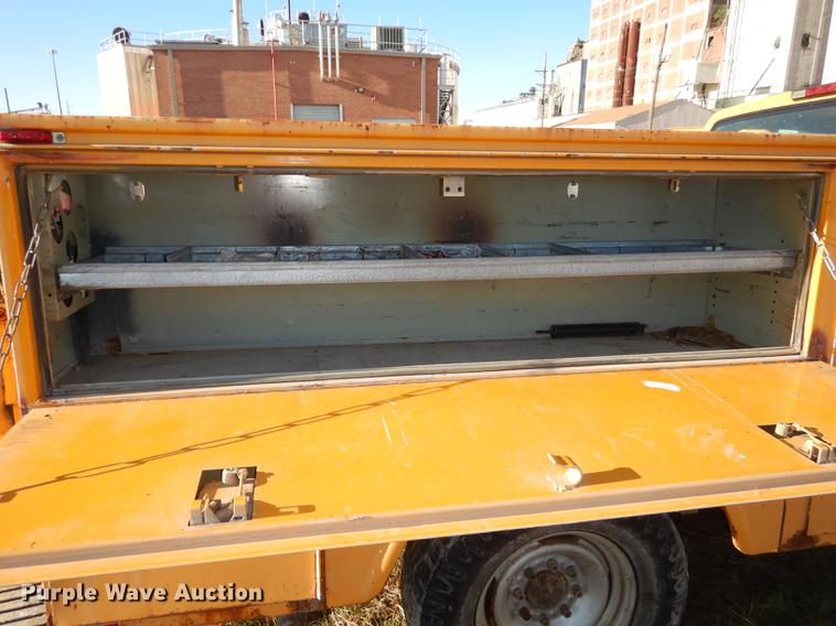 image for item K5830 1998 Chevrolet Cheyenne 2500 utility bed pickup truck