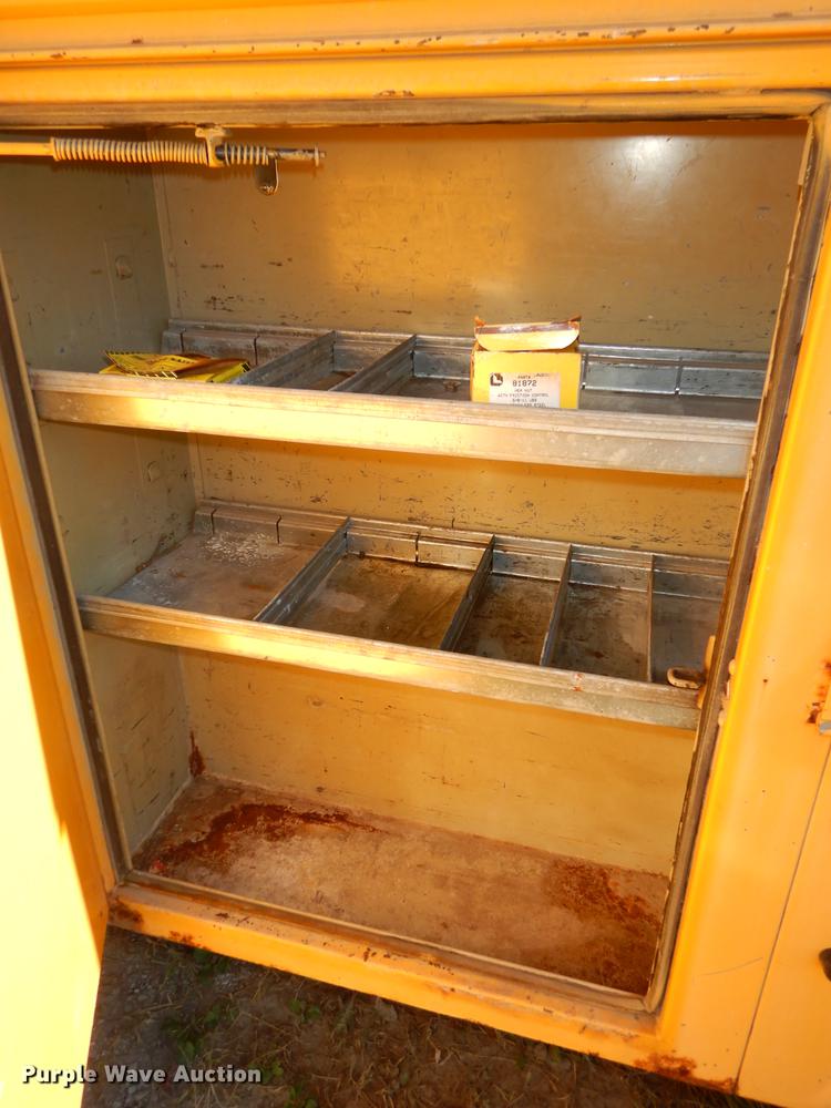 image for item K5830 1998 Chevrolet Cheyenne 2500 utility bed pickup truck