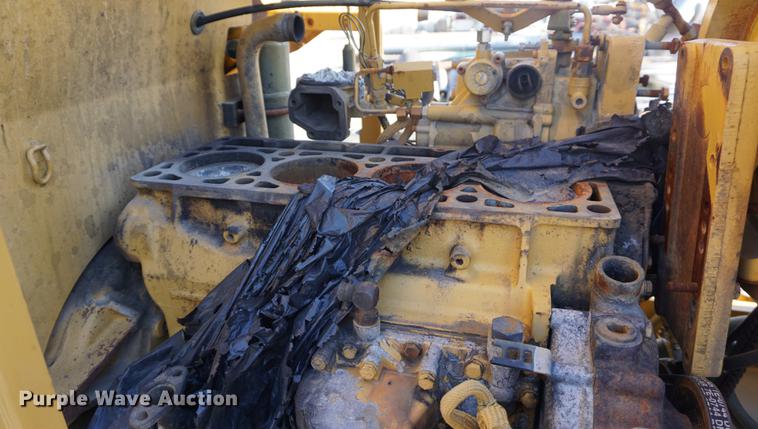 image for item K5832 1995 Caterpillar 924F wheel loader