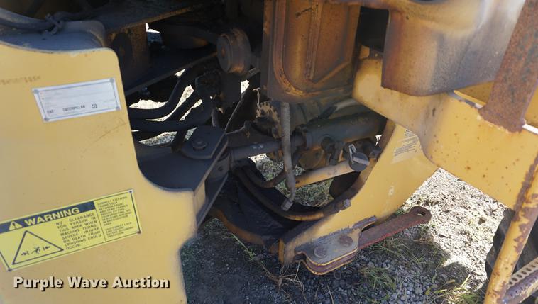 image for item K5832 1995 Caterpillar 924F wheel loader