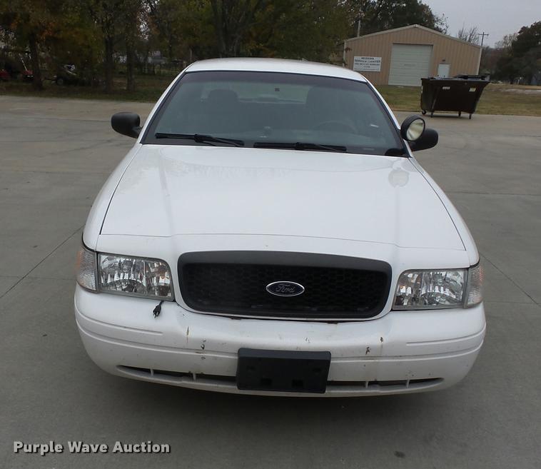 image for item K6328 2010 Ford Crown Victoria Police Interceptor
