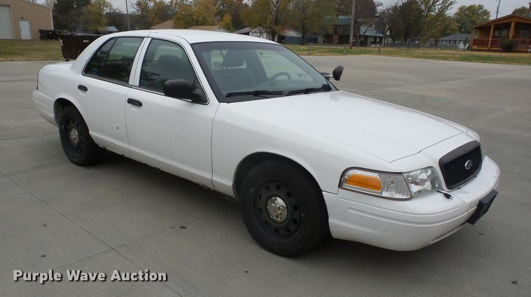 image for item K6328 2010 Ford Crown Victoria Police Interceptor