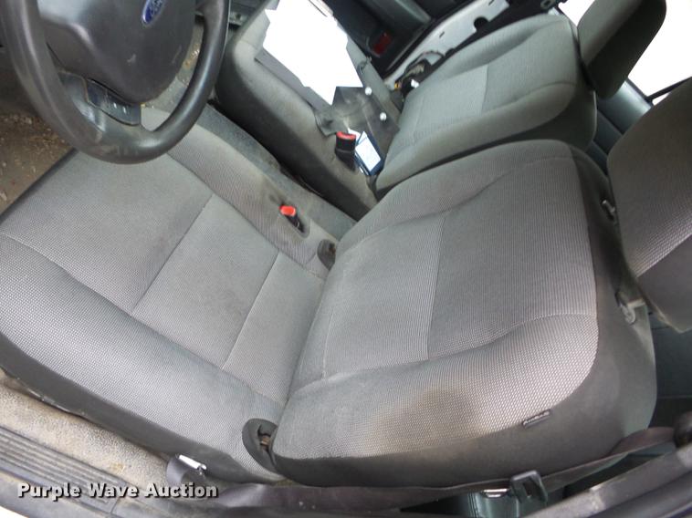 image for item K6328 2010 Ford Crown Victoria Police Interceptor