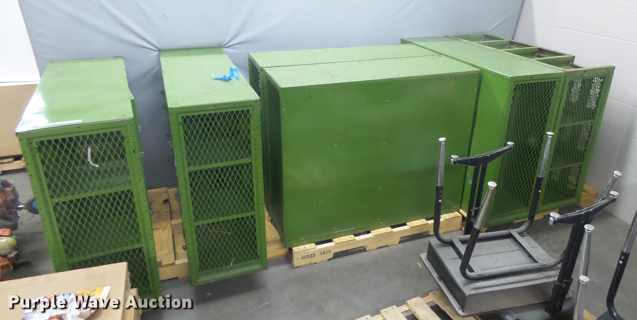 (6) steel lockers in Garden City, KS Item DE9219 sold Purple Wave