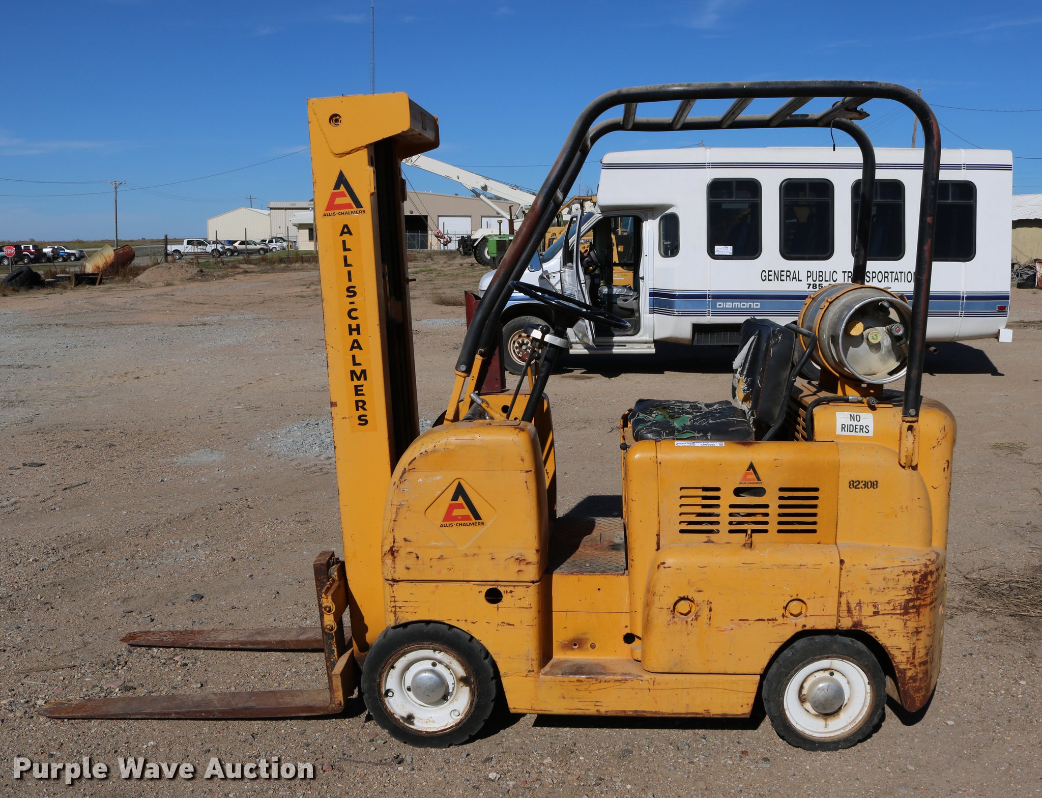 Forklift