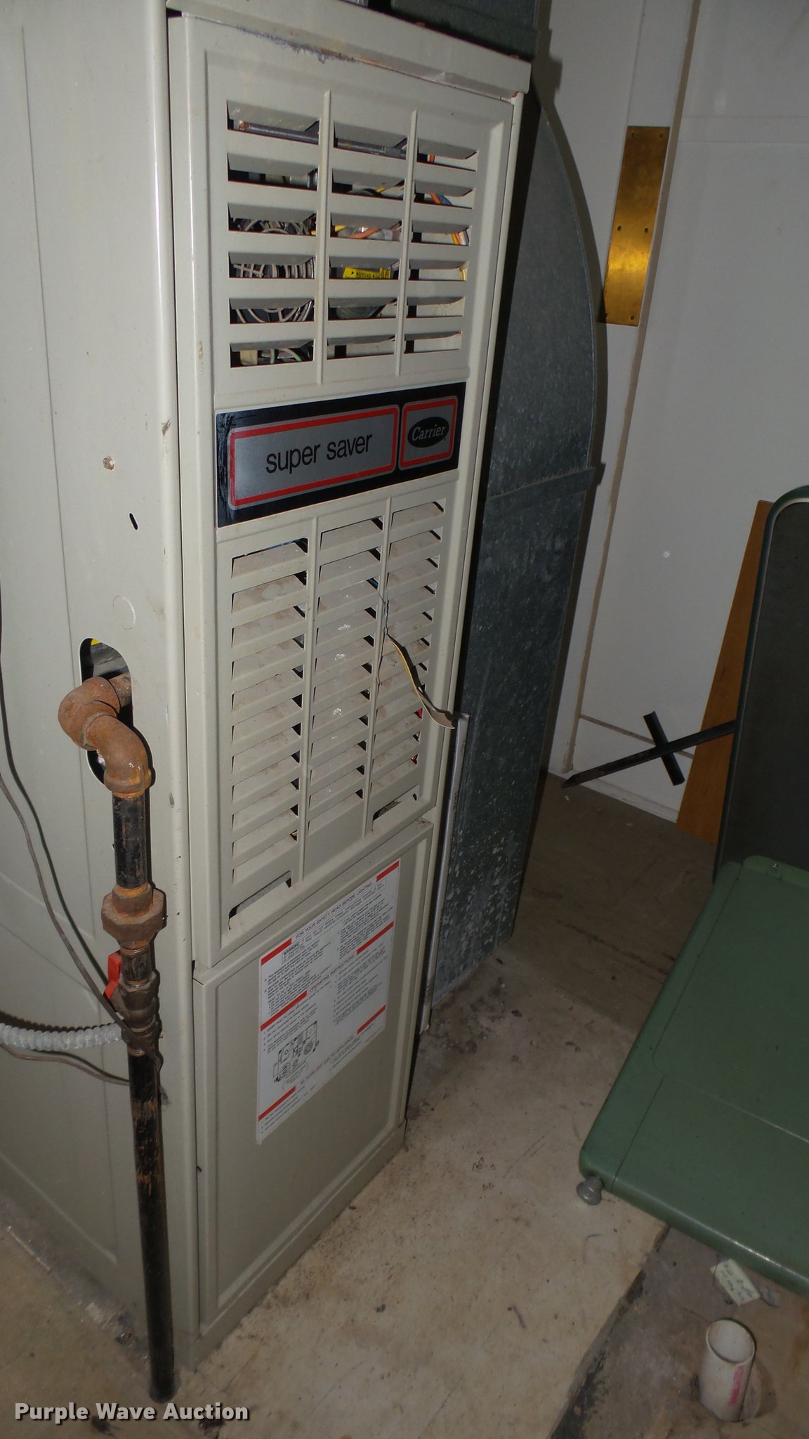 (2) Carrier furnaces in Lyons, KS Item ED9099 sold Purple Wave