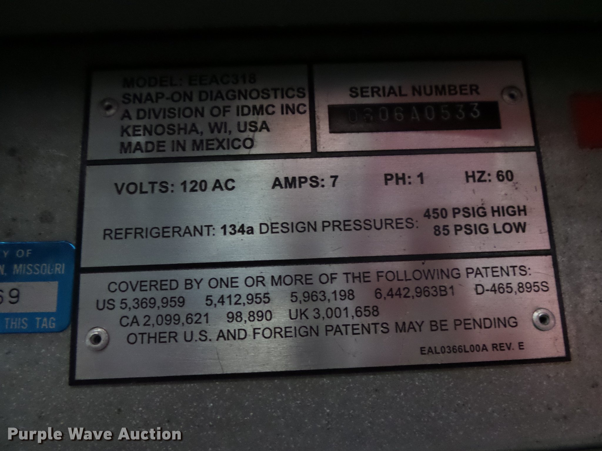 Snapon freon recycling system in Branson, MO Item ED9705 sold
