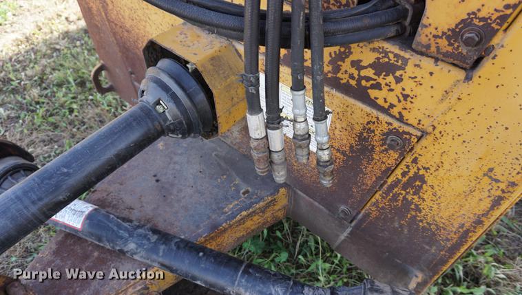 image for item DA1439 HayBuster Big Bite H1100 tub grinder