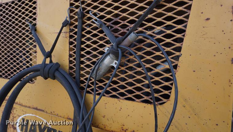 image for item DA1439 HayBuster Big Bite H1100 tub grinder