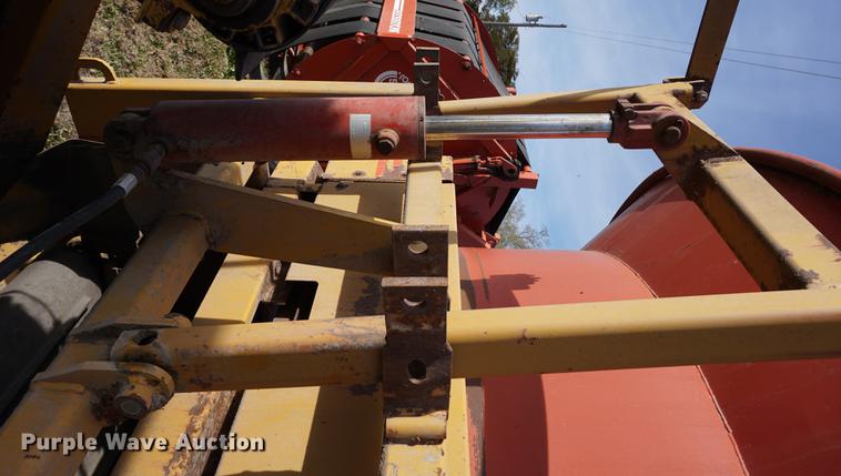 image for item DA1439 HayBuster Big Bite H1100 tub grinder