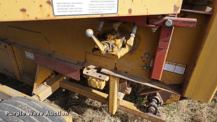 image for item DA1439 HayBuster Big Bite H1100 tub grinder