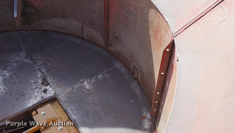 image for item DA1439 HayBuster Big Bite H1100 tub grinder