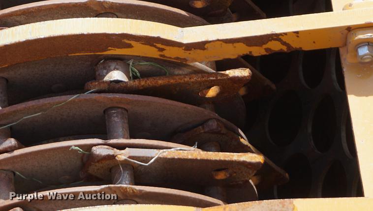 image for item DA1439 HayBuster Big Bite H1100 tub grinder