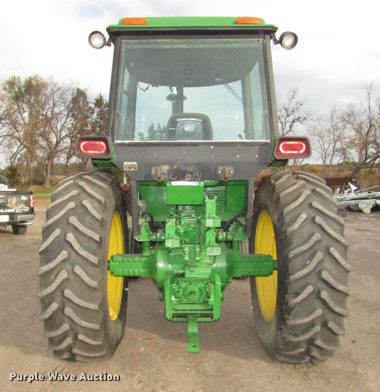 image for item DA3214 1981 John Deere 4440 tractor