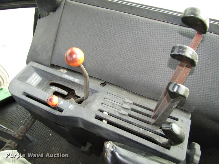 image for item DA3214 1981 John Deere 4440 tractor