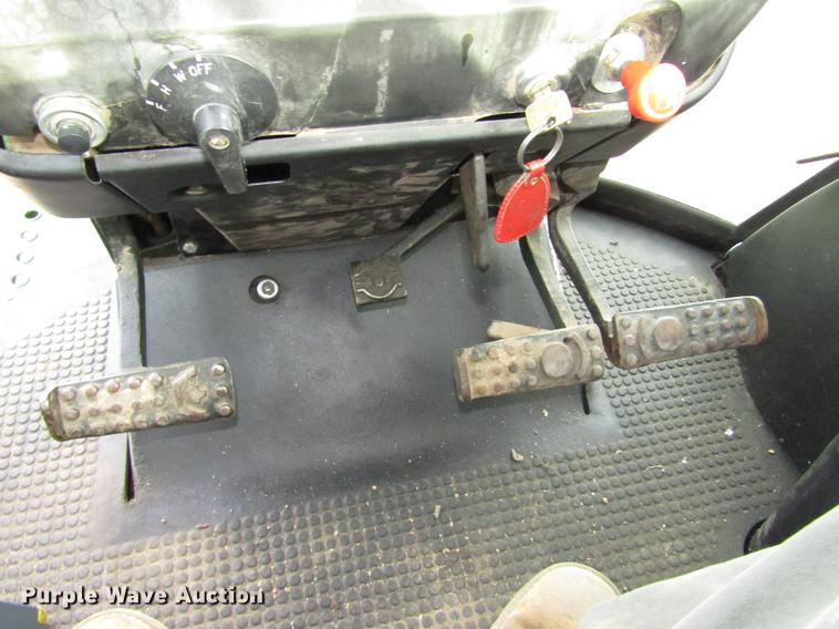 image for item DA3214 1981 John Deere 4440 tractor