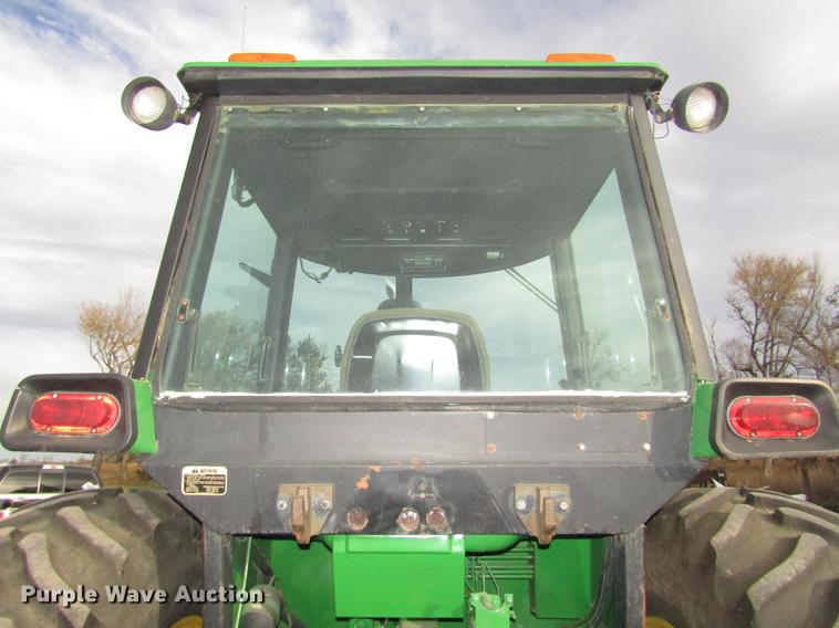 image for item DA3214 1981 John Deere 4440 tractor